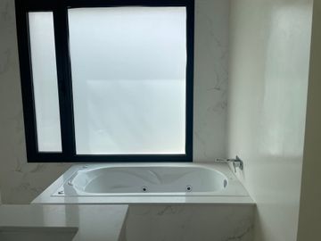 Casa en Venta a estrenar en La Calesa,Pilara,5 amb