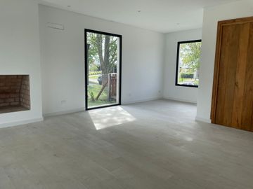 Casa en Venta a estrenar en La Calesa,Pilara,5 amb