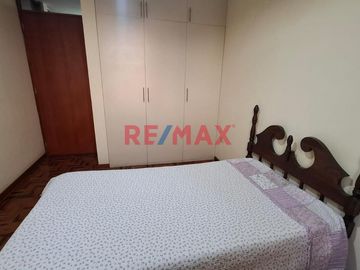 🌟 ¡OPORTUNIDAD ÚNICA EN CHICLAYO! 🌟

Descubre la comodidad y la modernidad en este hermoso departamento flat, perfectamente ubicado en Av. Grau 1078