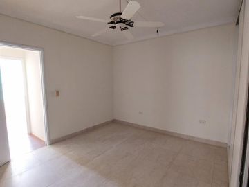 DEPARTAMENTO 3 AMBIENTES PRIMER PISO POR ESCALERA SIN EXPENSAS EN VENTA EN FLORES