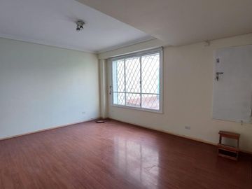 DEPARTAMENTO 3 AMBIENTES PRIMER PISO POR ESCALERA SIN EXPENSAS EN VENTA EN FLORES