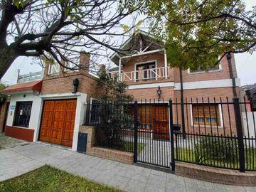 Chalet en venta en Villa Luzuriaga