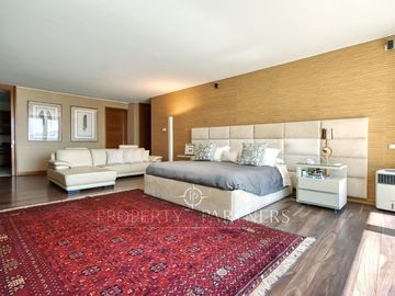 Exclusivo, imponente vista, piscina climatizada