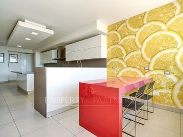 Exclusivo, imponente vista, piscina climatizada