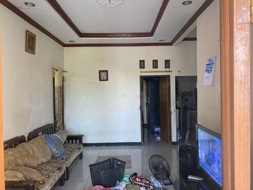 Rumah second terawat di Bedahan Depok