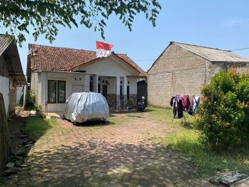 Rumah second terawat di Bedahan Depok