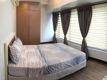 Spacious 2brw PS Fully Furnish Condo in Makati One Central Condo Salcedo Village