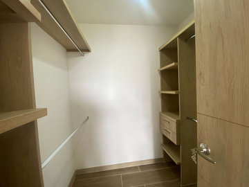 apartamento en arriendo en ojo de agua. Cod A401171