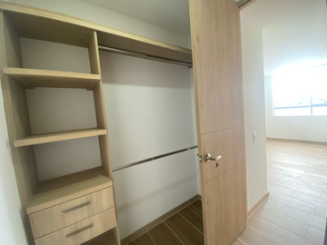 apartamento en arriendo en ojo de agua. Cod A401171