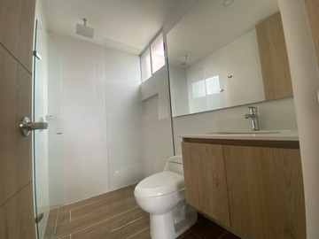 apartamento en arriendo en ojo de agua. Cod A401171
