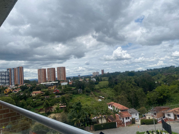 apartamento en arriendo en ojo de agua. Cod A401171
