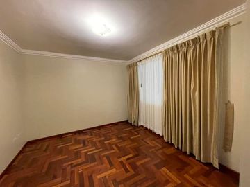 Vendo departamento central en Loja