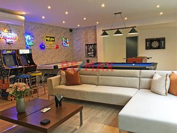 Vendo Casa Exclusiva En Urb.La Planicie (El Refugio) La Molina