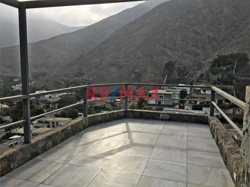 Vendo Casa Exclusiva En Urb.La Planicie (El Refugio) La Molina