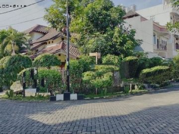 Rumah Rungkut Mejoyo Utara hadap barat, Strategis