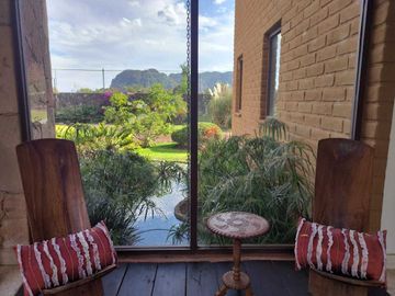 Vendo preciosa propiedad con vista panorámica a las montañas en Tepoztlán Morelo