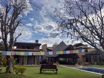 Vendo preciosa propiedad con vista panorámica a las montañas en Tepoztlán Morelo
