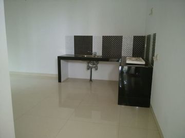 Dijual rumah siap huni di Icon Simplicity BSD City Bagus Baru Luas Murah Hoek dg Roof Garden