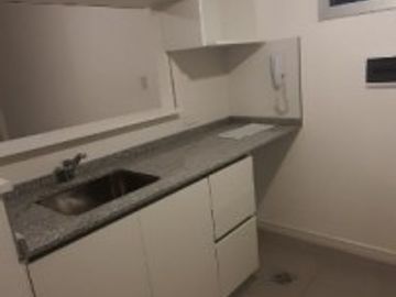 Hermoso departamento de dos ambientes a estrenar en piso alto (14 C)