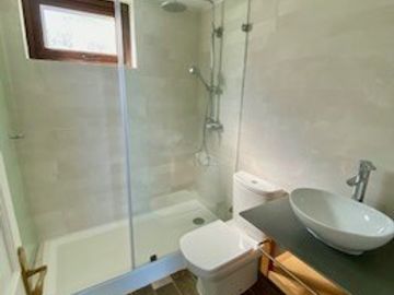 Departamento en venta de 4 dorm. Sector Cochoa