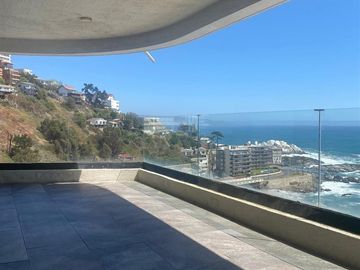 Departamento en venta de 4 dorm. Sector Cochoa