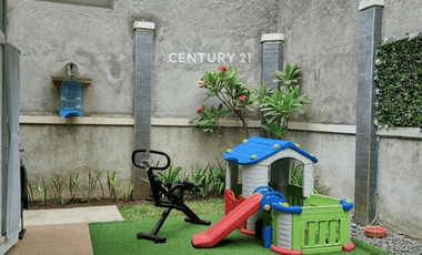 Rumah Bagus 2 Lantai Siap Huni SHM Di Kota Baru Parahyangan