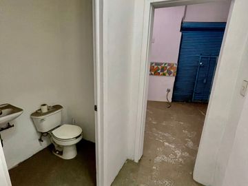 Edificio NUEVO PRECIO  Bucareli casi Av Chapultepec .Amplio Uso de. suelo. HC6/25