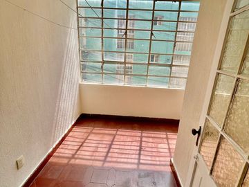 Edificio NUEVO PRECIO  Bucareli casi Av Chapultepec .Amplio Uso de. suelo. HC6/25