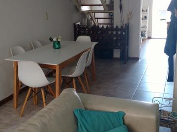 Se Vende IMPECABLE PH de 3/4 Ambientes en Munro
