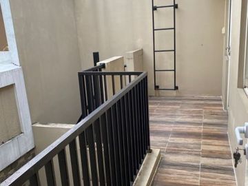 DIJUAL RUMAH POSISI BAGUS TYPE MASTER DI THE SPRINGS GADING SERPONG