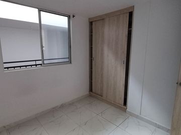 apartamento en venta en barrio los alamos. Cod V408415