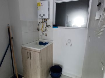 apartamento en venta en barrio los alamos. Cod V408415