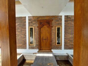 Dekat Exit Tol Jogja & Candi Prambanan, Rumah Joglo Luas & Asri