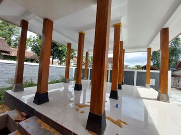 Dekat Exit Tol Jogja & Candi Prambanan, Rumah Joglo Luas & Asri