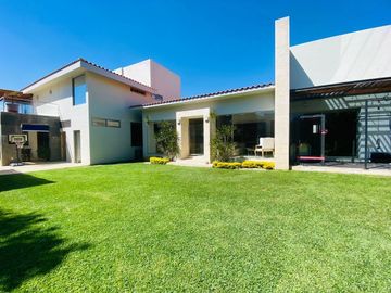 Casa en Fraccionamiento en Paraíso Country Club, Emiliano Zapata, Morelos