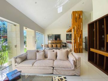 Casa en Fraccionamiento en Paraíso Country Club, Emiliano Zapata, Morelos