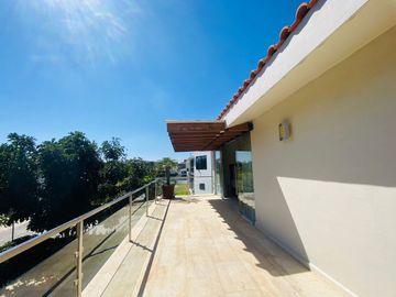 Casa en Fraccionamiento en Paraíso Country Club, Emiliano Zapata, Morelos