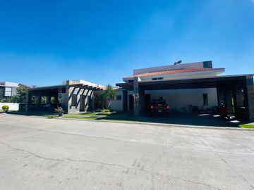Casa en Fraccionamiento en Paraíso Country Club, Emiliano Zapata, Morelos