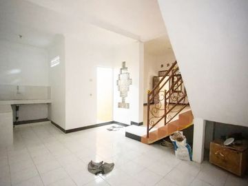 Jual Rumah Dekat UNIMUS, RSUD Wongsonegoro Semarang
