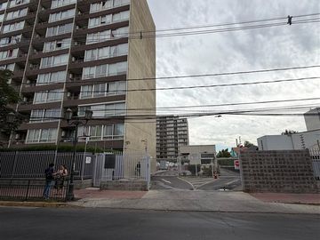 MARAVILLOSO DPTO EN LA CISTERNA UBICADO EN EXCELENTE SECTOR.