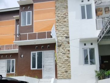 TOWNHOUSE HOUSE IN CITY SETTLEMENT CHEAP PRICE 2LT