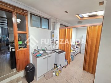 Casa en venta de 4 dorm en 336m2 de terreno en Ñuñoa