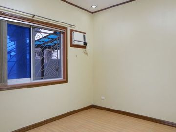 Bungalow House with 3 Bedroom for Sale in Angeles City