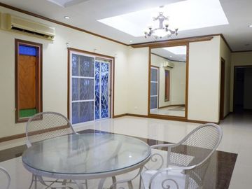 Bungalow House with 3 Bedroom for Sale in Angeles City