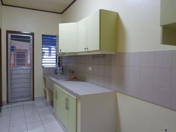 Bungalow House with 3 Bedroom for Sale in Angeles City