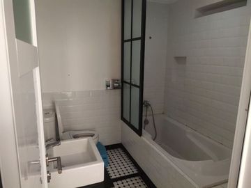 DIJUAL RUMAH 2 LT, HDP UTARA, FURNISHED DLM PERUMAHAN ANDARA VILLAGE