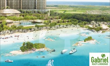 Beach Front Condo in Aruga Resort and Residences &ndash; Mactan