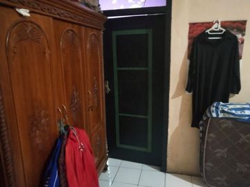 Rumah second 1,5 lt strategis di Tanah Baru Depok