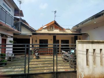 Rumah second 1,5 lt strategis di Tanah Baru Depok