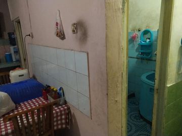 Rumah second 1,5 lt strategis di Tanah Baru Depok